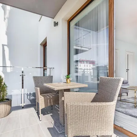 Апартаменти Osiedle Bursztynowe Iii By Renters *